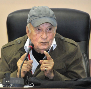 Lee más sobre el artículo Celebran en Cuba centenario del intelectual mexicano Pablo González Casanova