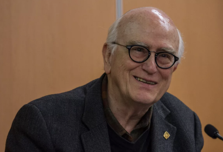 Lee más sobre el artículo Gobierno de la 4T entró en un proceso de descomposición, dice Roger Bartra