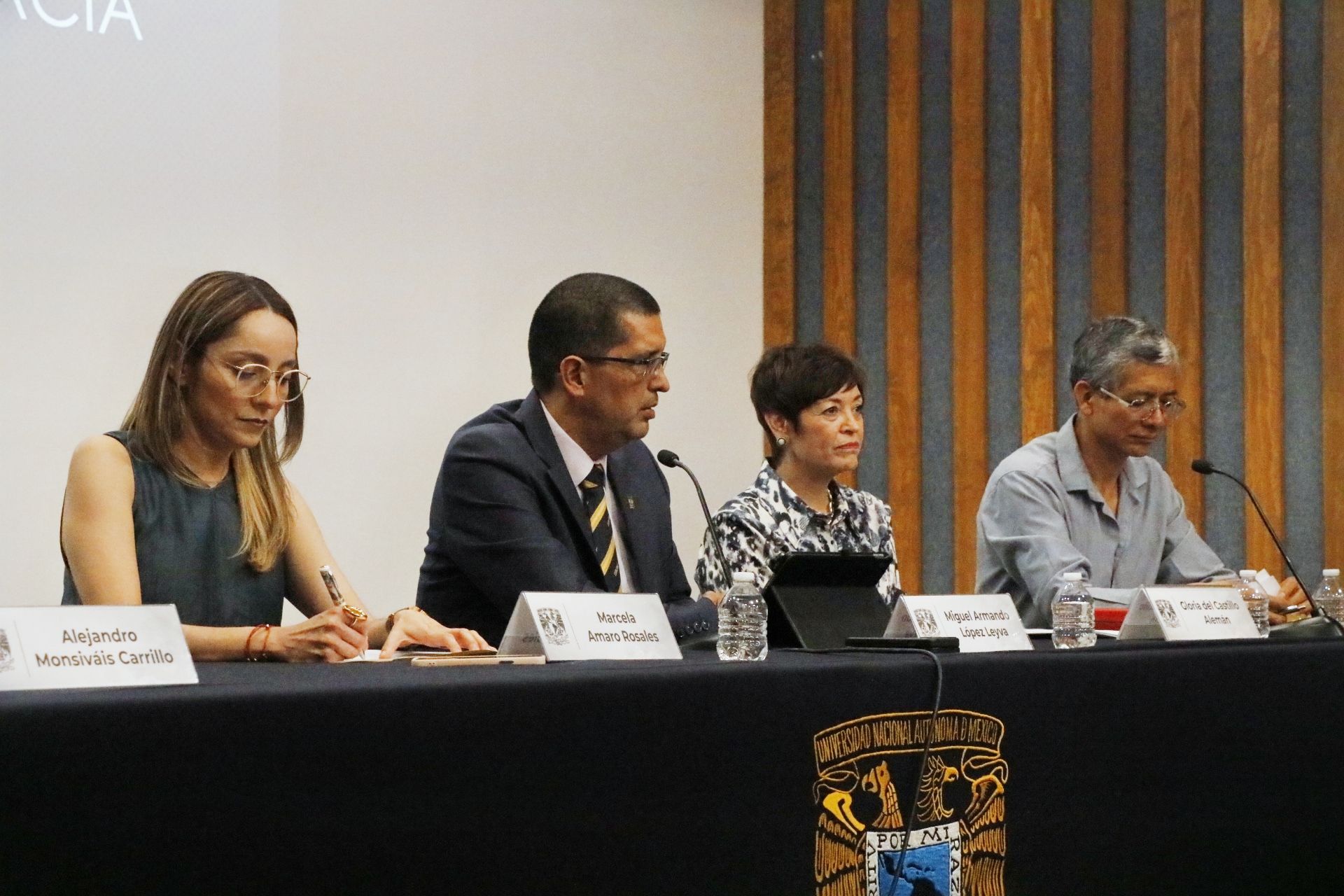 Lee más sobre el artículo Presentan Revista Latinoamericana sobre Democracia: aspiración a ser un foro académico para el estudio de la democracia en América Latina